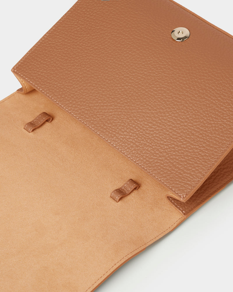 Isidora Ginger Martellato